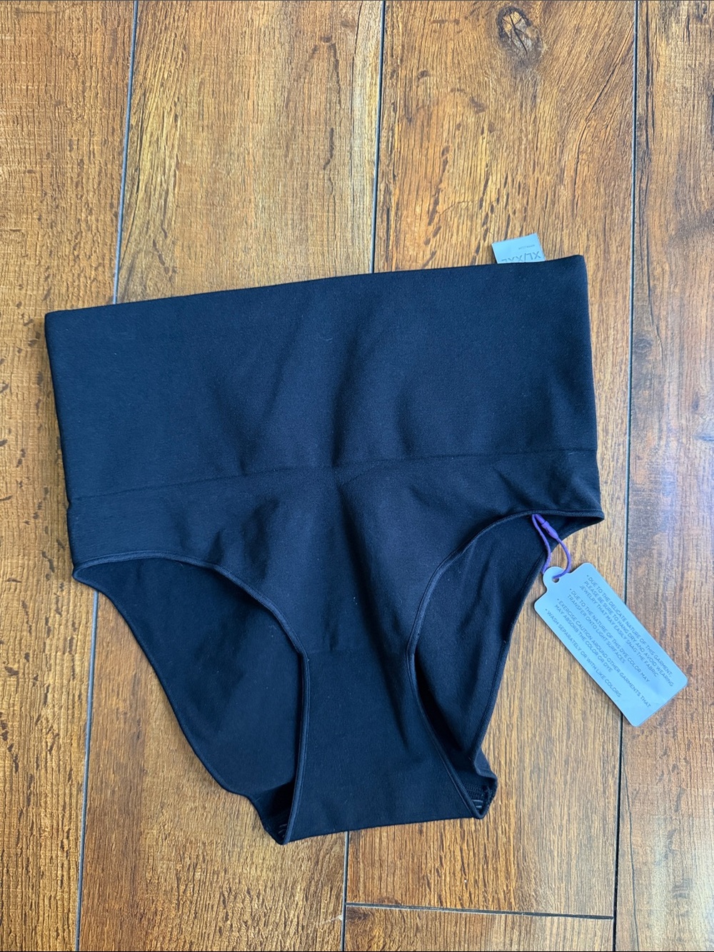 YITTY High-Waist Shaping Briefs in Black